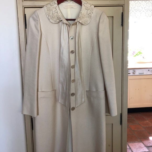 SOLD - VALENTINO Ivory Silk - ADDITONAL Pictures - Picture 8 of 8